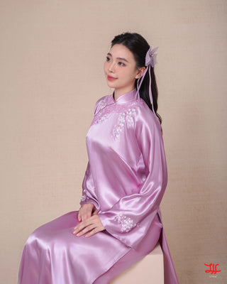Mẫu áo dài cưới Phấn Sắc sắc tím phối hồng bởi La Hằng