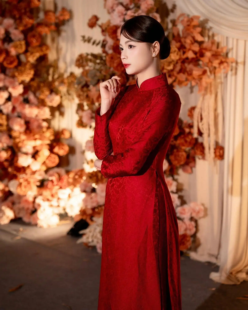 Gấm Lụa Tơ Tằm Đỏ Cô Dâu
