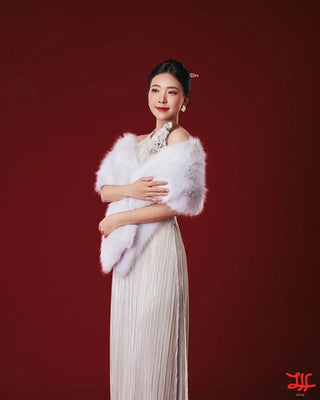 Thiết kế yếm Áo dài yếm Hoa Ngân Khăn Trường Cửu sắc bạc tại La Hằng Design, Hà Nội, cận cảnh thiết kế