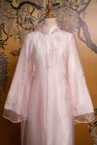 Hồng Ngân & Khoác Phấn Viên