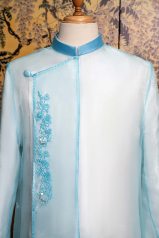 Phiến Châu và Khoác Nhật Lam & Áo taffeta trắng và Khoác Lam Thành - Áo Dài La Hằng Design