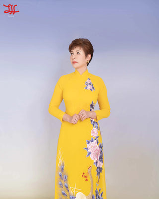 Công Trống Đồng – áo dài sui gia họa tiết hoa, tác phẩm thủ công của La Hằng Design