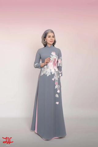 Tà áo dài sui gia Bụt Trầm họa tiết hoa, thiết kế La Hằng Design, Hà Nội