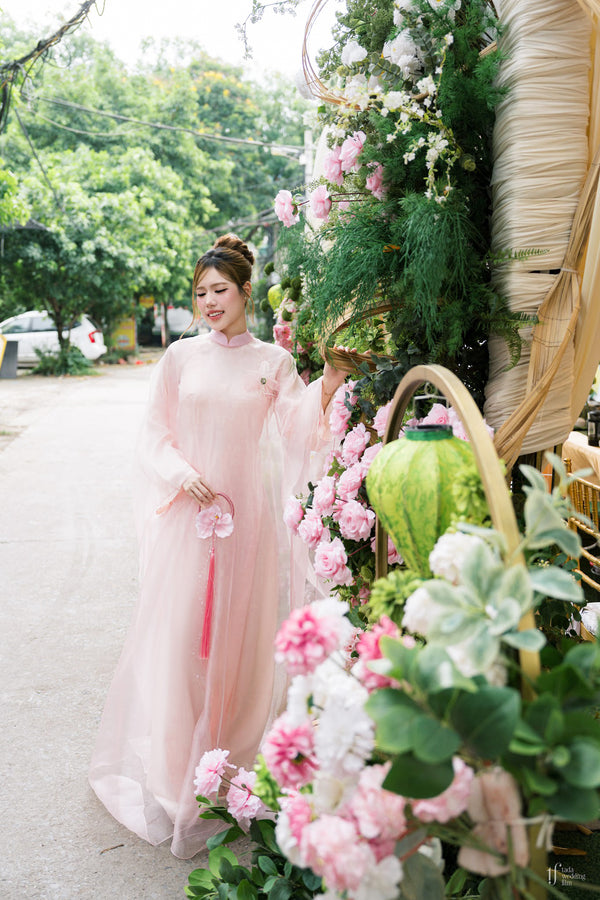 Cô Dâu & Chú Rể Thiết Kế