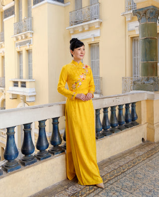 Hoàng Yến - Áo Dài La Hằng Design