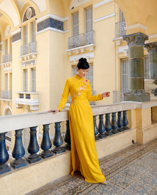 Hoàng Yến - Áo Dài La Hằng Design