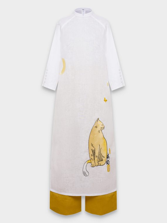 Áo Dài Mèo Trông Trăng